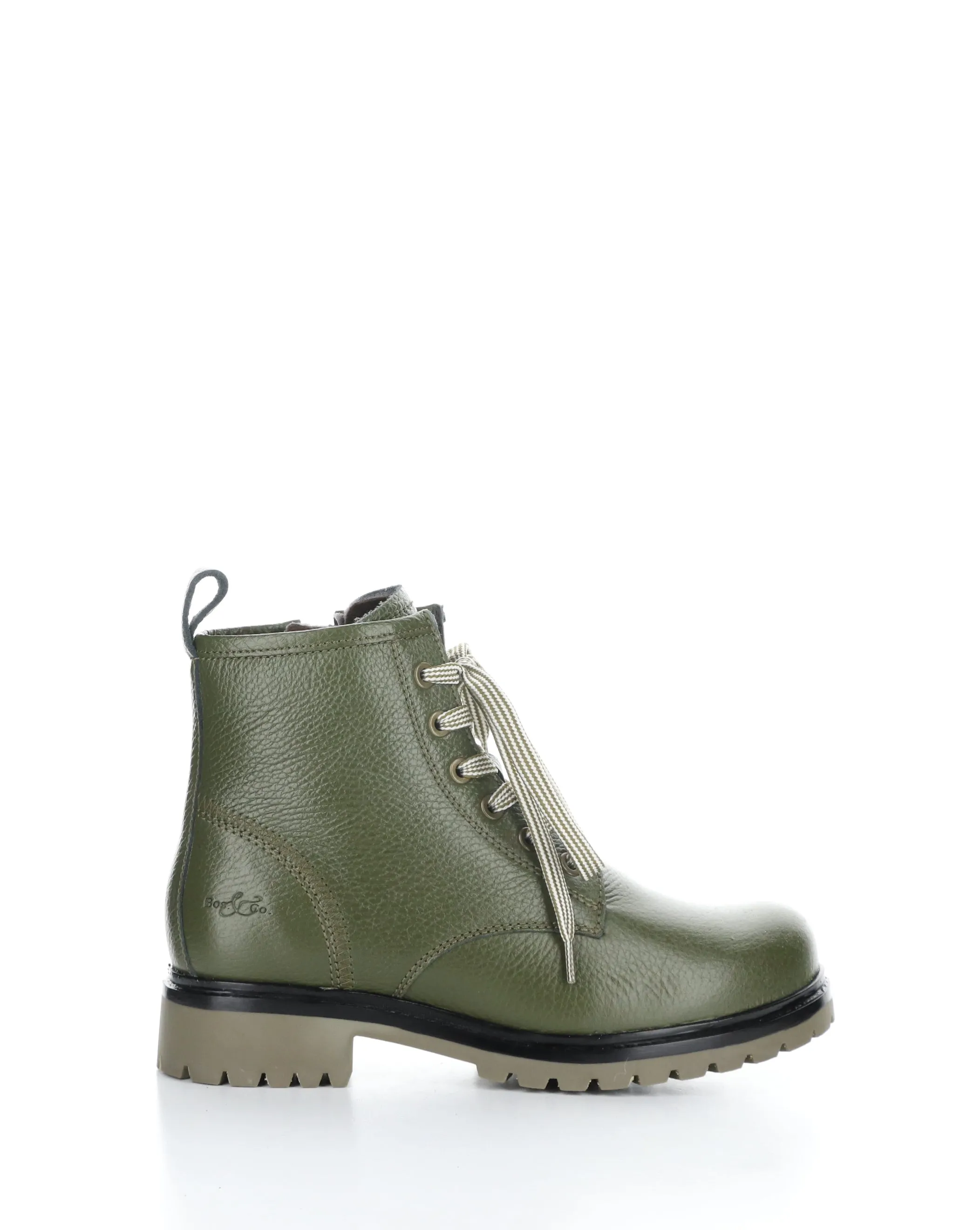 CARINAS FORREST Round Toe Boots