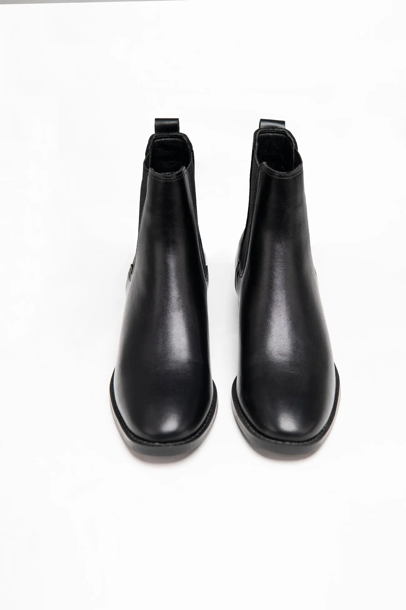 CLASSIC BLACK LOW ANKLE BOOTS